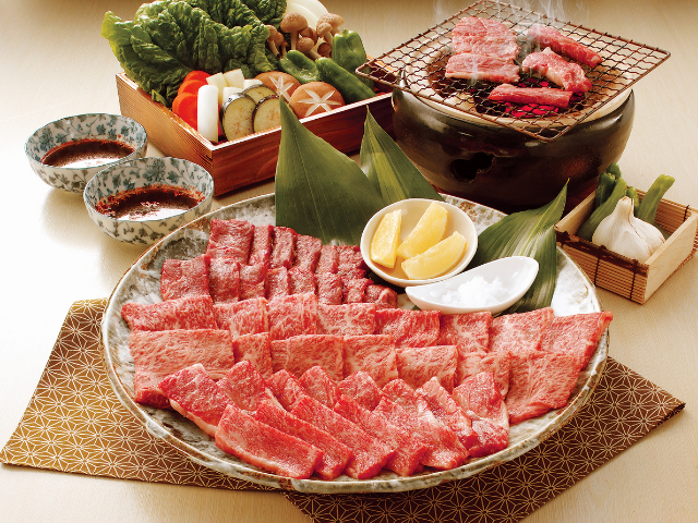 Read more about the article 室蘭で海鮮と焼肉を心ゆくまで！『いただき』の食べ放題がリピーター続出のワケ